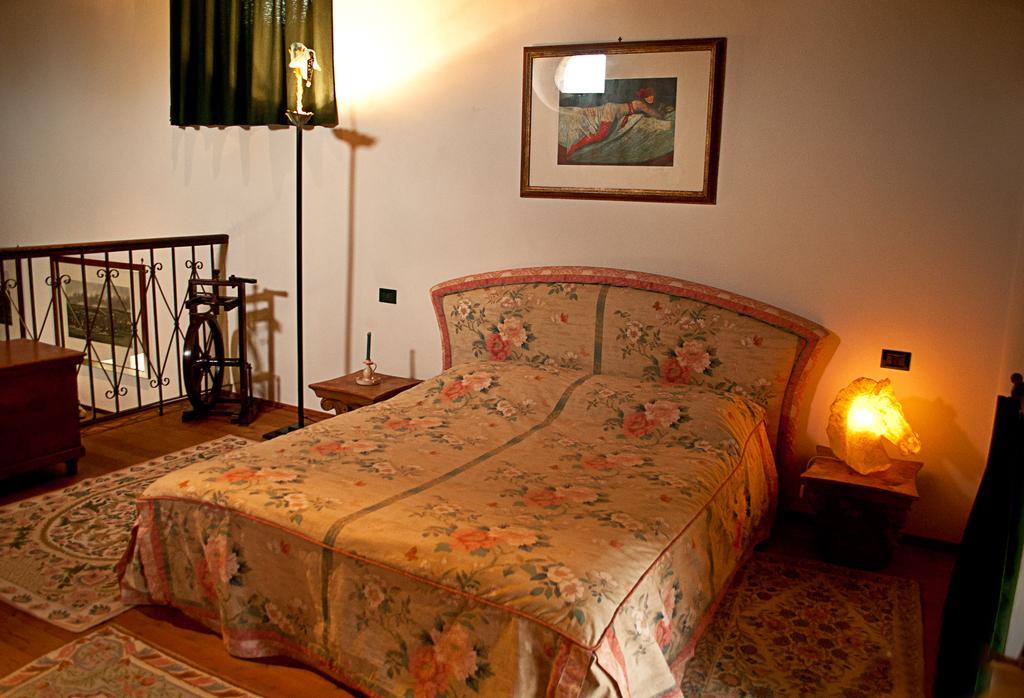 B&B Casa Medievale Del Mugnaio Strassoldo Rom bilde
